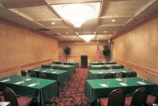 Holiday Inn Chicago Midway Airport S By Ihg Facilities photo